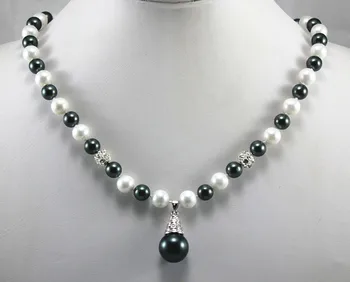 Perfect match dizaina rotaslietas 8mm black&white shell pērļu kaklarotu un 12mm black shell pearl piekariņu