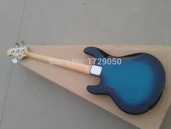 Mūzikas Instrumentu, jaunu mūziku, cilvēks StingRay bass ģitāra zilā krāsā mūzikas vīrietis, 4 stīgas, Bass ģitāra