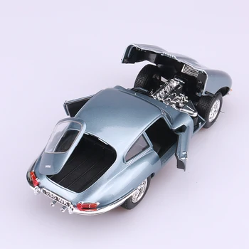 Bbuargo 1:18 Jaguar E-type Kupeja gaiši zils auto modeļa simulācijas auto dekorēšana kolekcija dāvanu rotaļlietas Die casting modelis zēns rotaļlietas