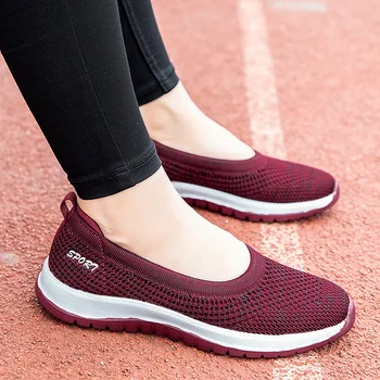 Sieviešu sporta kurpes jauno pavasara un rudens acs elpojošs ikdienas apavi meiteņu gaismas un bez slīdēšanas kājām
