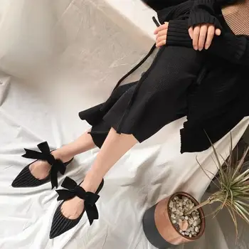 Sūkņi kurpes sieviešu gumijas 2020. gada pavasarī jauno modes Kvadrātveida papēdi Zemu Mary Janes Slip-On Puse Tauriņš-mezgls samta sieviešu kurpes