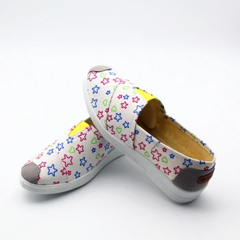 Cresfimix sapatos femininas sieviešu modes augstas kvalitātes pavasara & vasaras paslīdēt uz audekla kurpes lady gadījuma baltas auduma kurpes a667