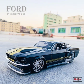 Maisto 1:24 Jauniem karstā pārdošanā 1967.gada Ford Mustang GT simulācijas sakausējuma auto modelis amatniecības apdare kolekcija rotaļu instrumenti, dāvanu
